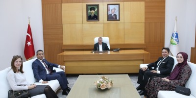 Baro Başkanı Av. Abdurrahim BURAK Büyükşehir Belediye Başkanı Zeki Toçoğlu’nu ziyaret etti. 