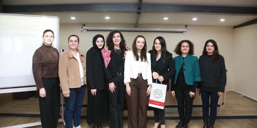 Baro'da Çalışma Hayatında Kadın Hakları konuşuldu