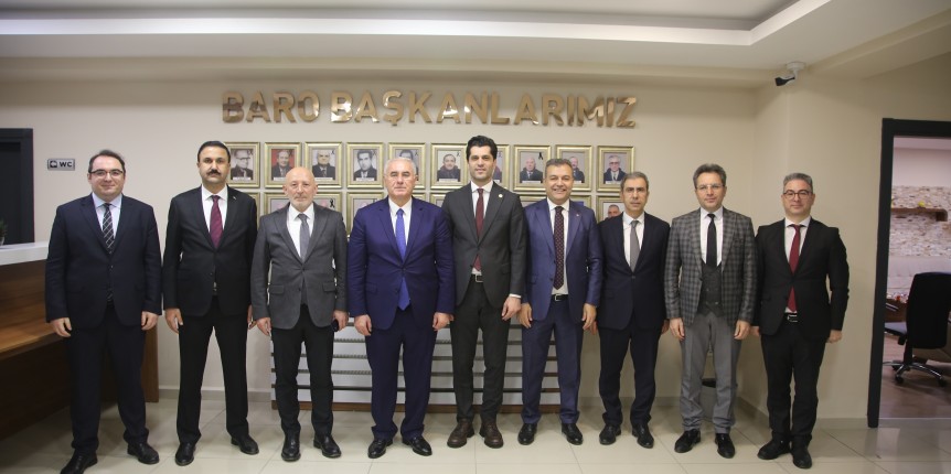 Kamu Başdenetçisi Mehmet Akarca'dan Başkan Adıyaman'a ziyaret.