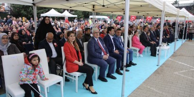 Duran 23 Nisan kutlamalarına katıldı