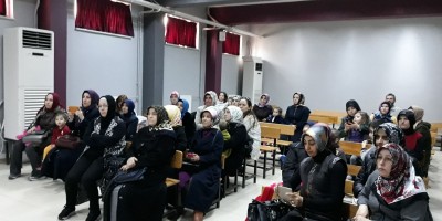 ÇOCUK HAKLARI MERKEZİNDEN VELİLERE EĞİTİM