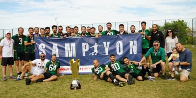 Şampiyon Sakarya Barosu Futbol