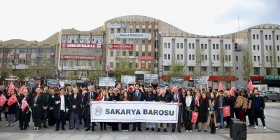 Sakarya Barosu 'Adalet' için yürüdü