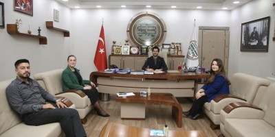 Başkan Adıyaman yeni seçilen dönem sözcüleri ile bir araya geldi