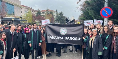 Sakarya Barosu 'Savunmanın Bağımsızlığı ve Hukuka Saygı' yürüyüşünde