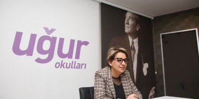Baro Başkanı Yıldız Uğur Okulları öğrencileri ile bir araya geldi