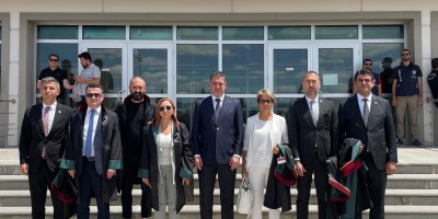 Baro Başkanı Yıldız Sinan Ateş duruşmasına katıldı