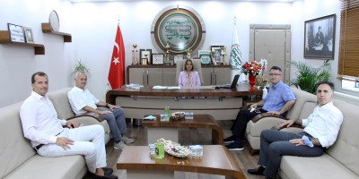 Toplum sağlığı için tereddüt etmeden aşı olunmalı