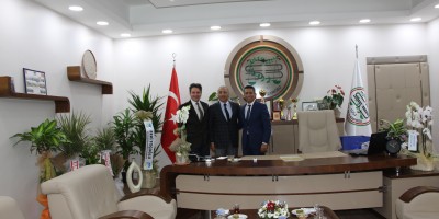  SAKARYA İL EMNİYET MÜDÜRÜ FATİH KAYA’DAN BARO BAŞKANI BURAK’A TEBRİK ZİYARETİ 