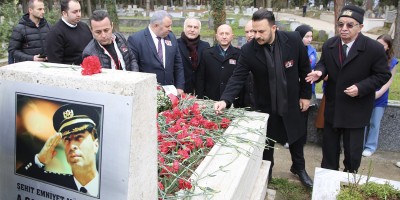 Şehit Emniyet Müdürü Ali Gaffar Okkan kabri başında anıldı