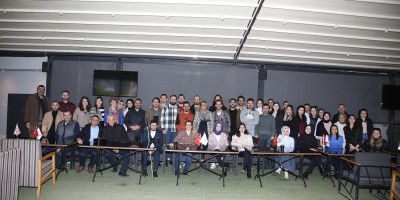 Avukatlar ve stajyerler kahvaltıda bir araya geldi