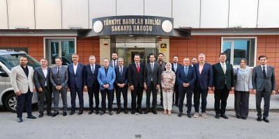 AK Parti'den Sakarya Barosu'na hayırlı olsun ziyareti