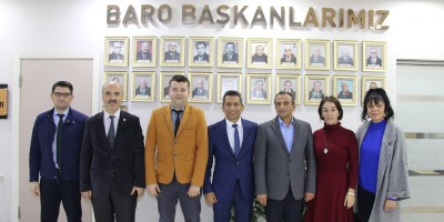 SAKARYA ADALET SENDİKASI BAŞKANI ŞEMSİ KÖROĞLU  VE ADLİYE ÇALIŞANLARINDAN  BARO BAŞKANI AV. ABDURRAHİM BURAK’A HAYIRLI OLSUN ZİYARETİ